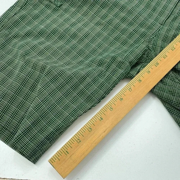 Annika Cutter & Buck Golf Shorts Womens 8 plaid green 2378 - Picture 7 of 8
